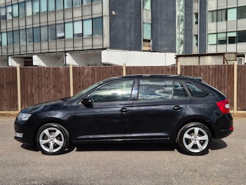 Used Skoda Rapid Spaceback 2016 for sale - 75562892: Photo