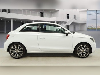 Used Audi A1 2015 for sale - 77190814: Photo