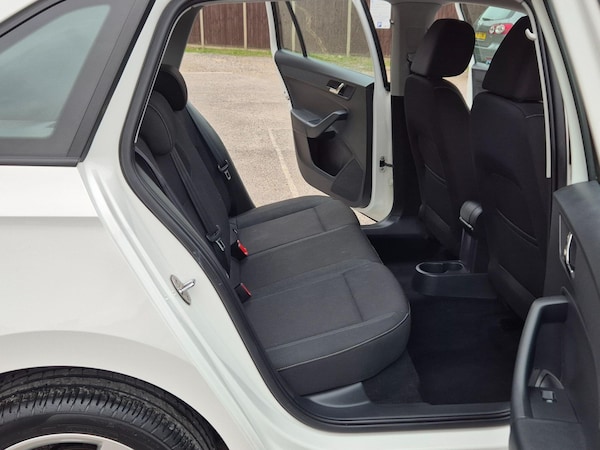 Used Skoda Rapid Spaceback 2015 for sale - 76226224: Photo 11