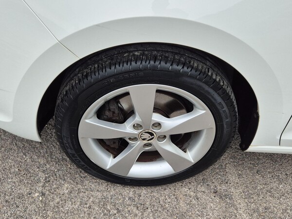Used Skoda Rapid Spaceback 2015 for sale - 76226224: Photo 36