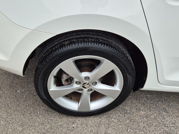 Used Skoda Rapid Spaceback 2015 for sale - 76226224: Photo 40