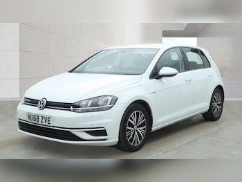 Used Volkswagen Golf 2018 for sale - 78528765: Photo