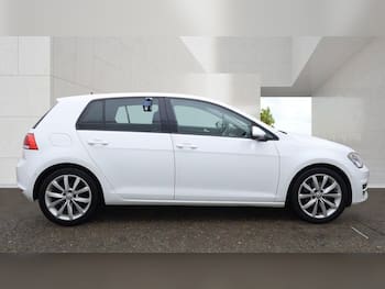 Used Volkswagen Golf 2015 for sale - 79847681: Photo