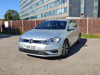 Used Volkswagen Golf 2018 for sale - 79387337: Photo