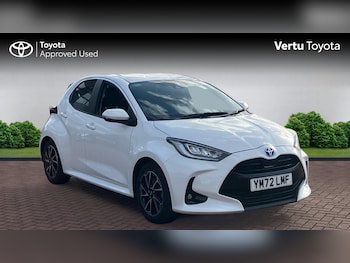 Used Toyota Yaris 2023 for sale - 77640500: Photo