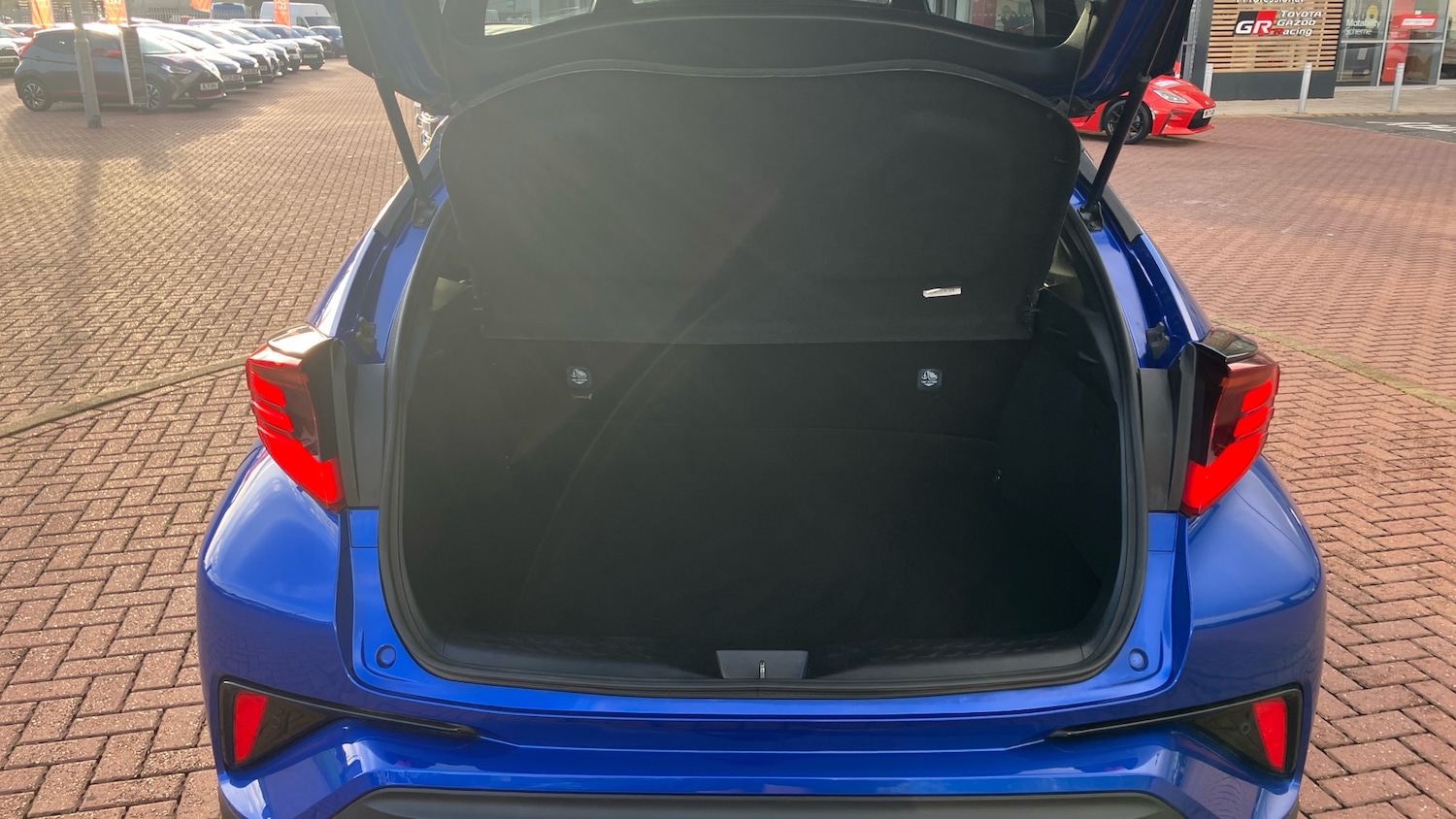 Used Toyota C-HR 2022 for sale - 76605453: Photo 14