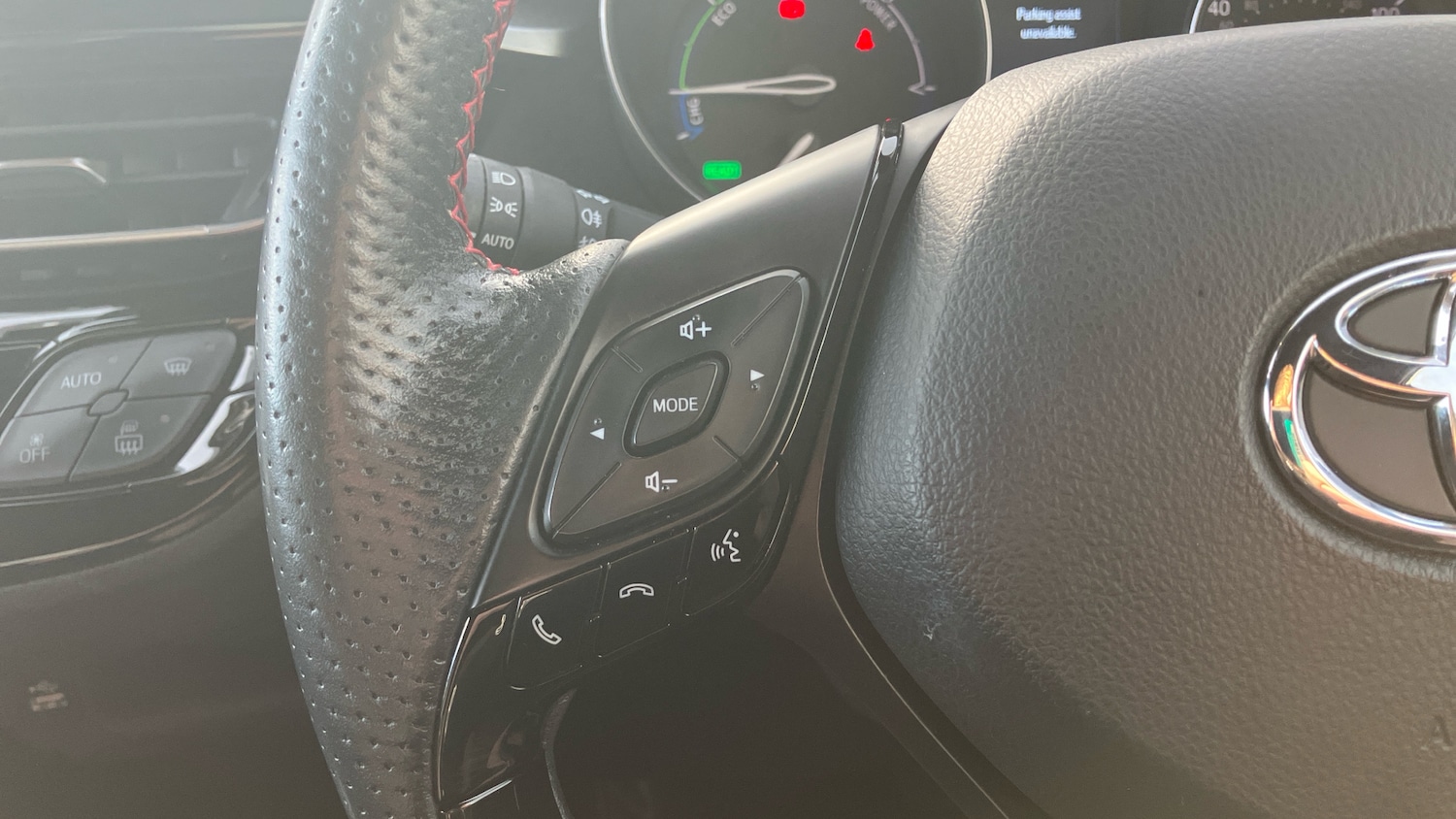 Used Toyota C-HR 2022 for sale - 76605453: Photo 28