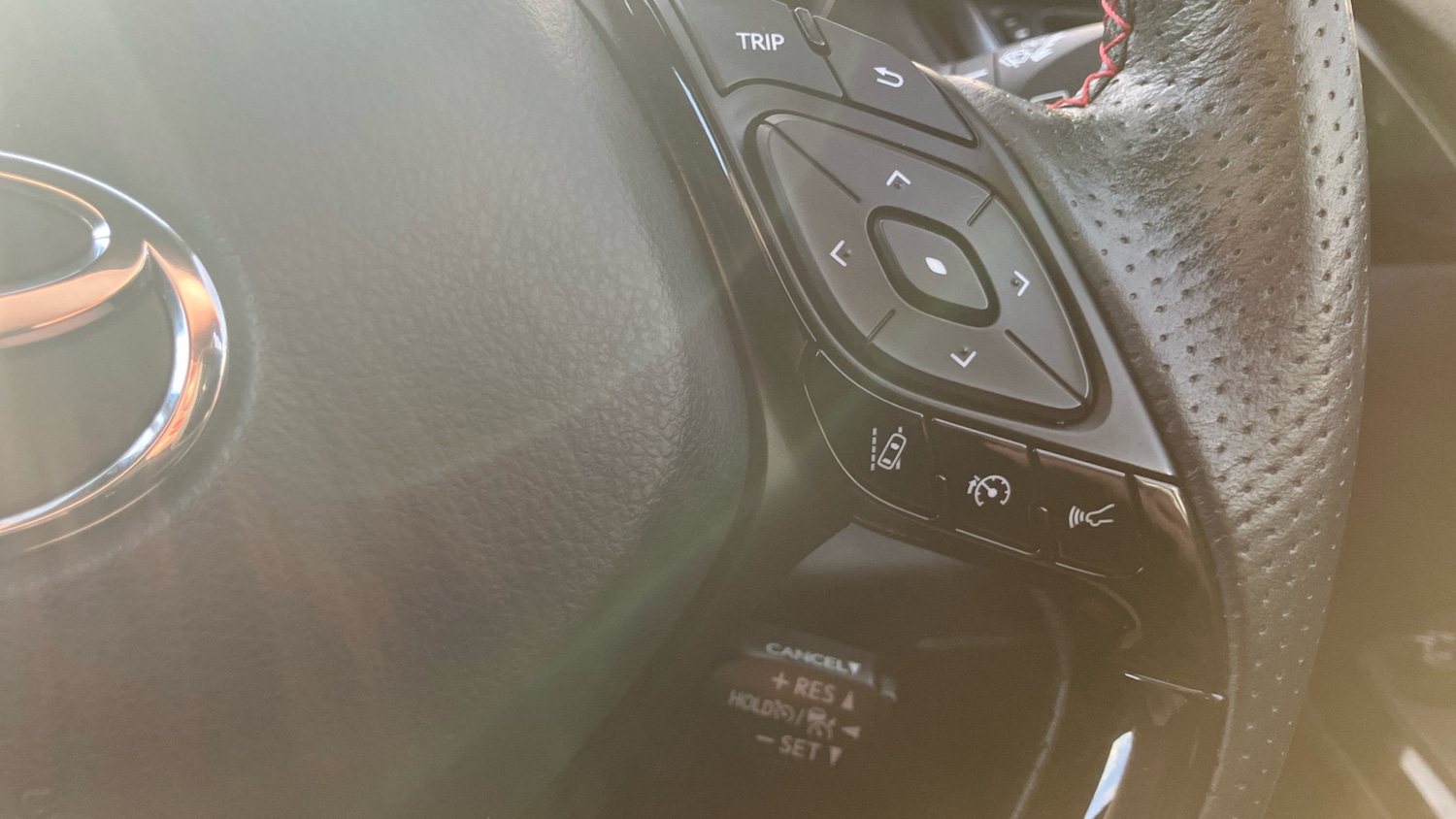 Used Toyota C-HR 2022 for sale - 76605453: Photo 29