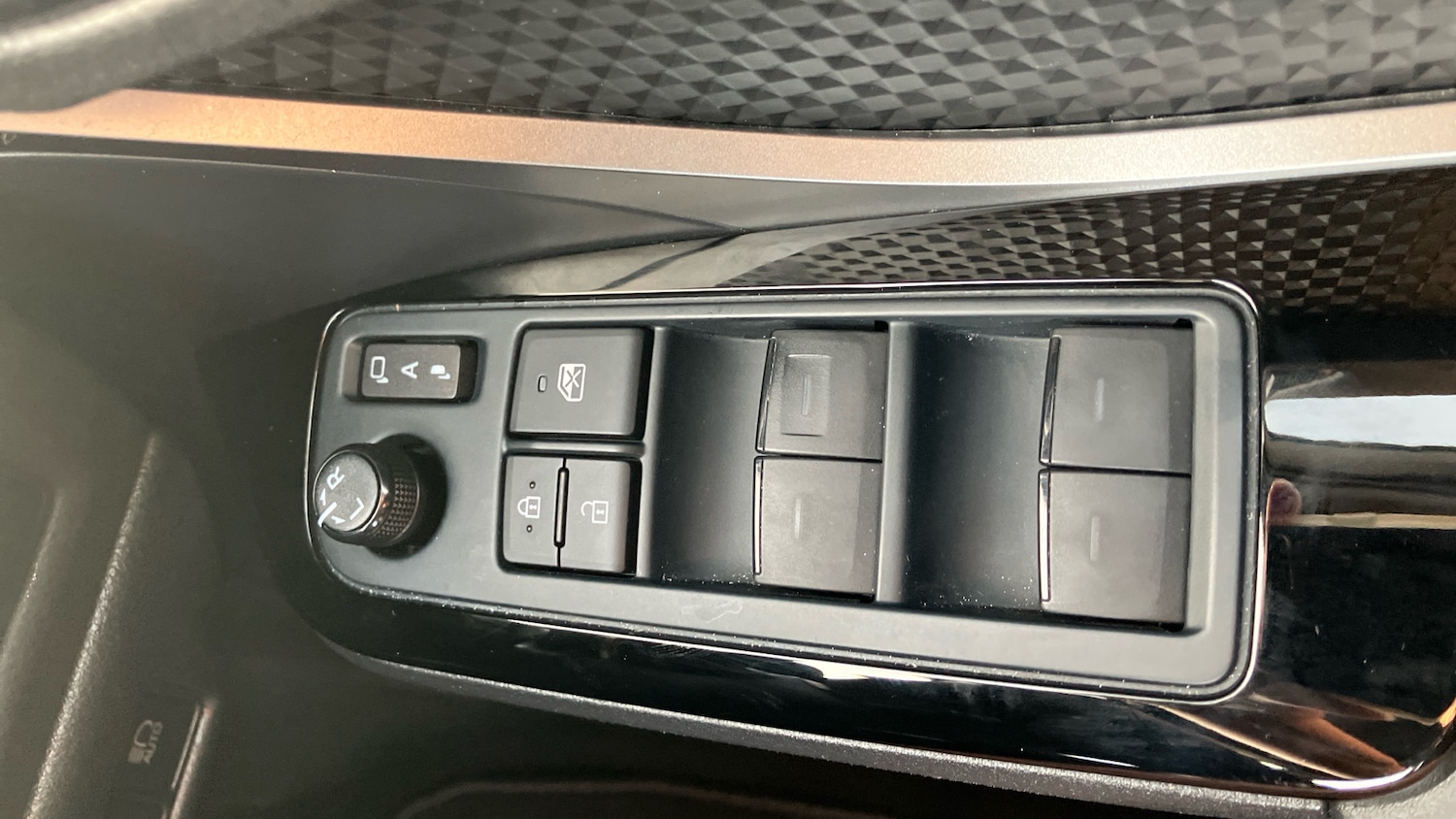 Used Toyota C-HR 2022 for sale - 76605453: Photo 30