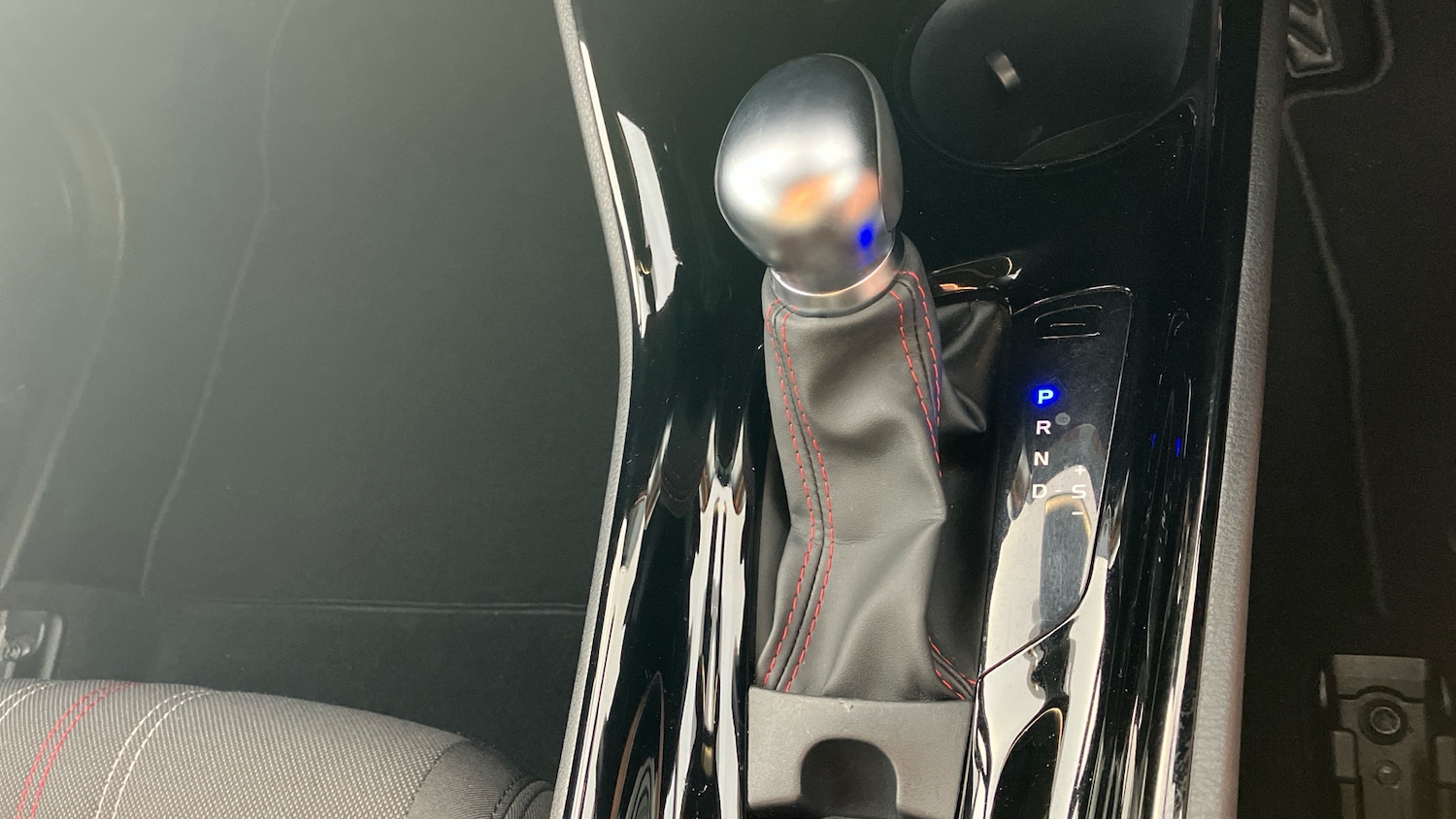 Used Toyota C-HR 2022 for sale - 76605453: Photo 31