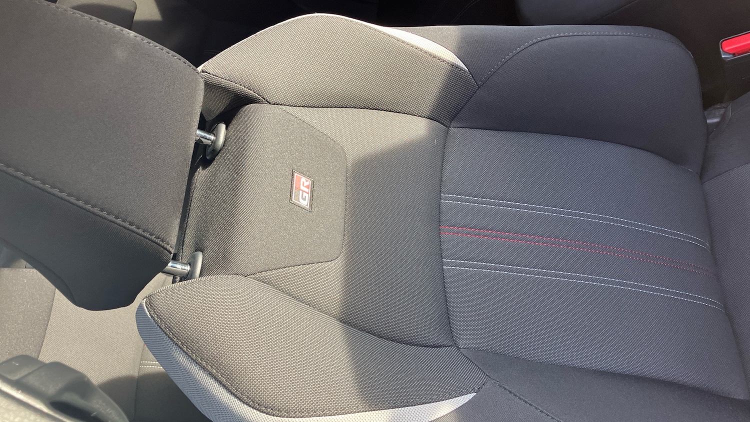 Used Toyota C-HR 2022 for sale - 76605453: Photo 38