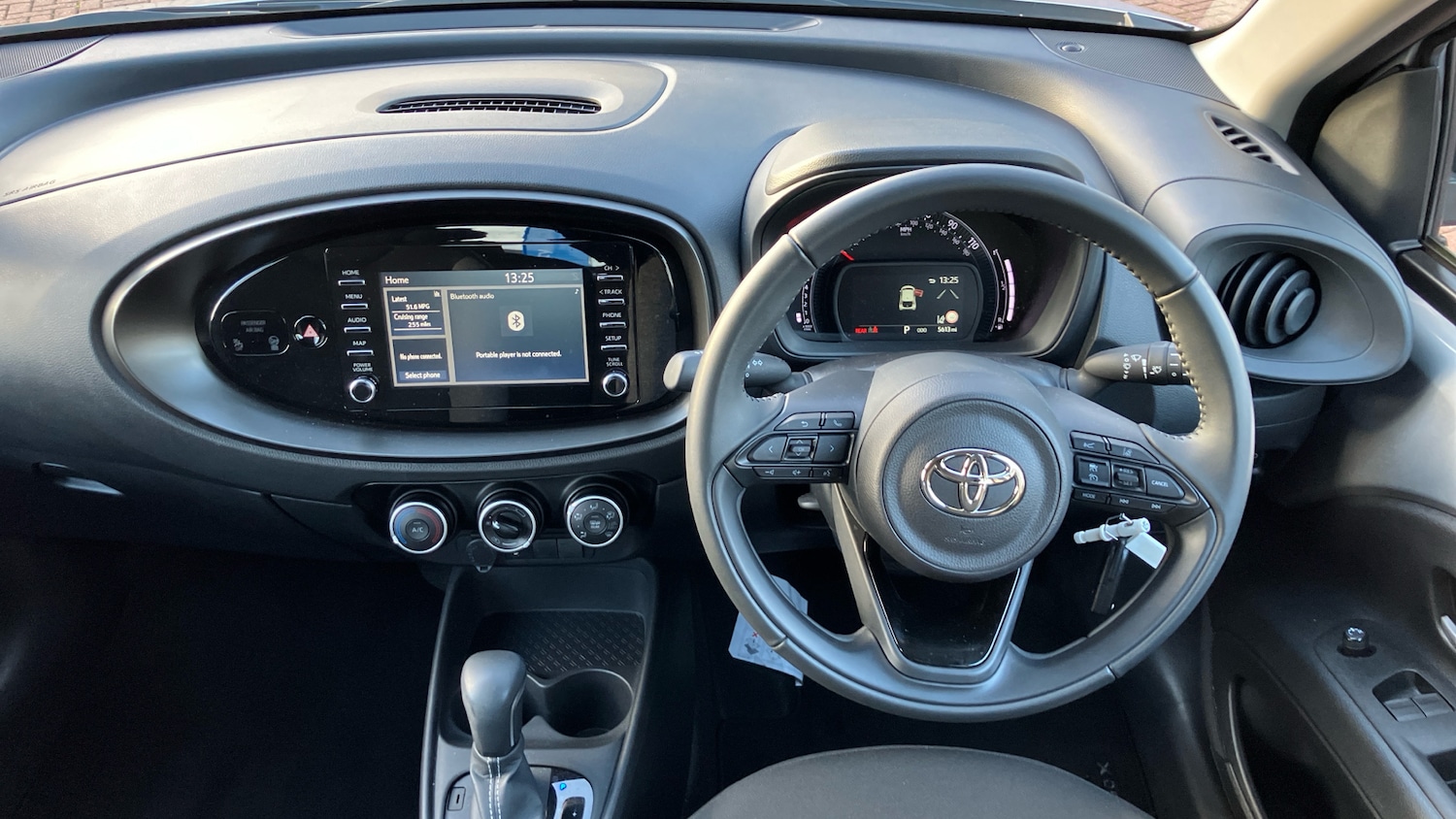Used Toyota Aygo X 2022 for sale - 76969671: Photo 6