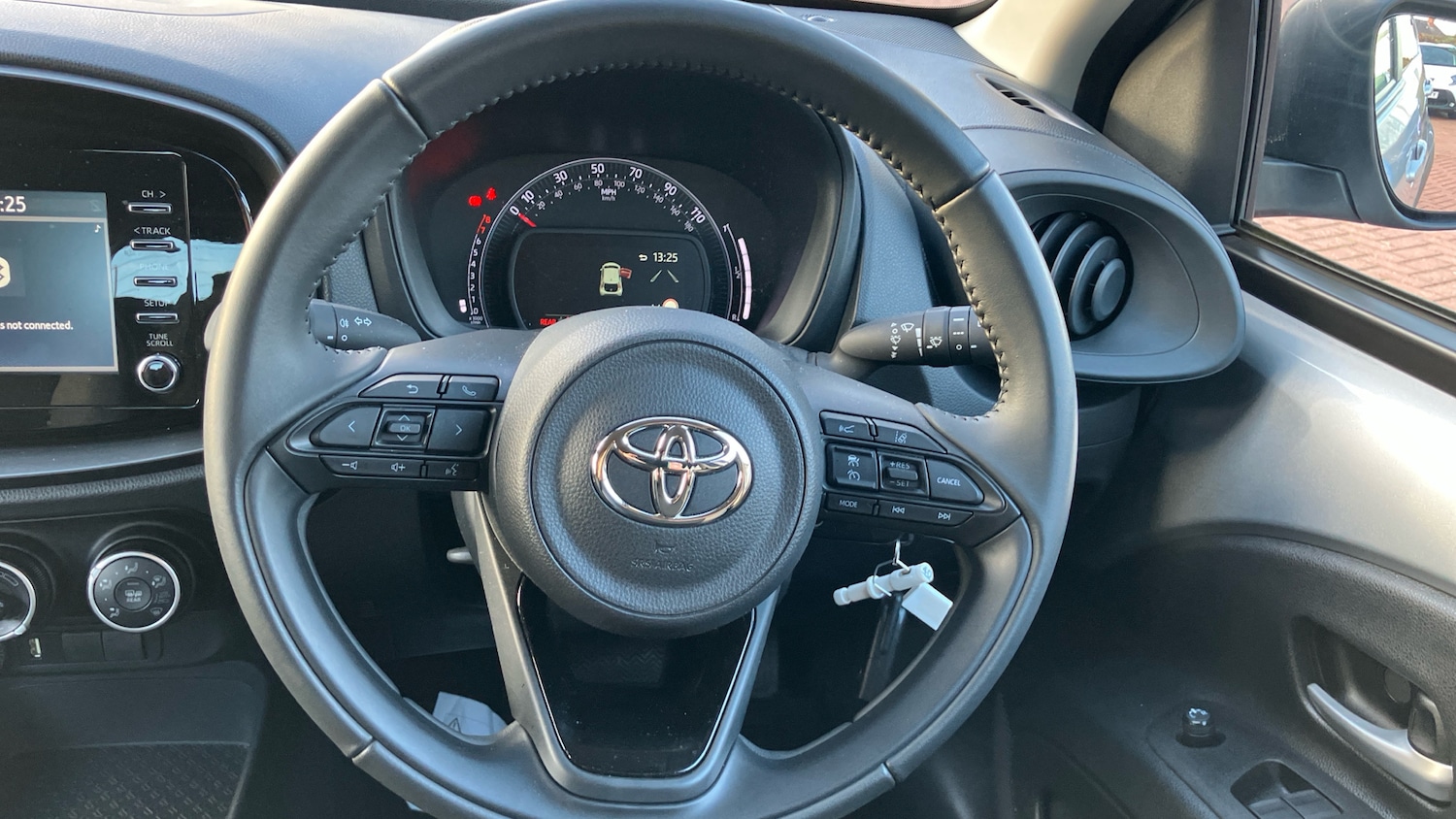 Used Toyota Aygo X 2022 for sale - 76969671: Photo 8