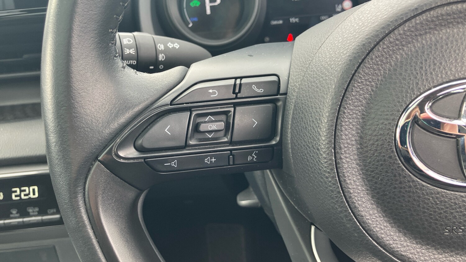 Used Toyota Yaris 2023 for sale - 77833145: Photo 34