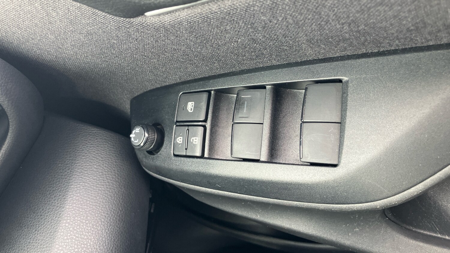 Used Toyota Yaris 2023 for sale - 77833145: Photo 36