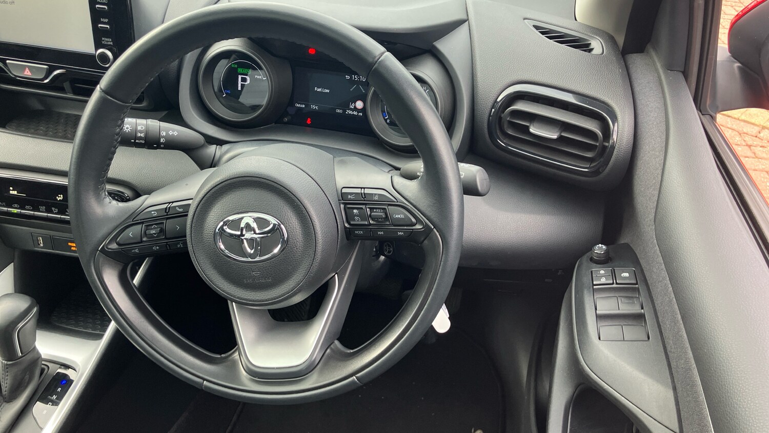 Used Toyota Yaris 2023 for sale - 77833145: Photo 8