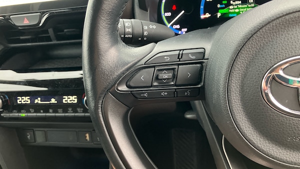 Used Toyota Yaris Cross 2024 for sale - 76263153: Photo 38