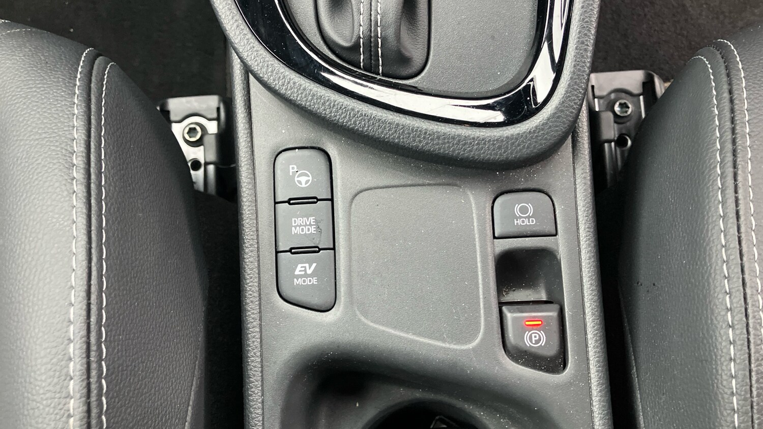 Used Toyota Yaris Cross 2025 for sale - 76341003: Photo 35