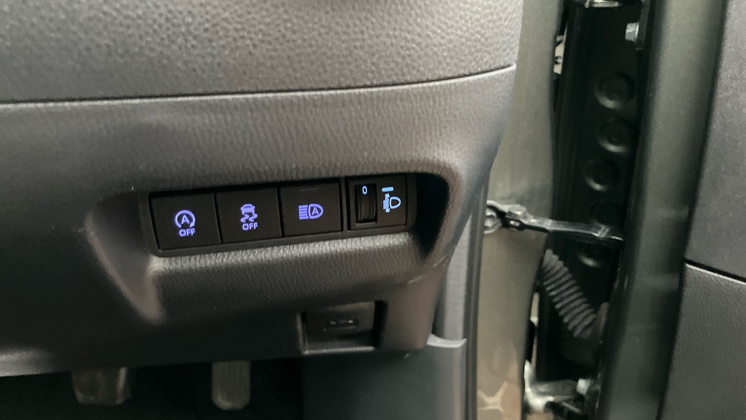 Used Toyota Aygo X 2023 for sale - 77460220: Photo 37