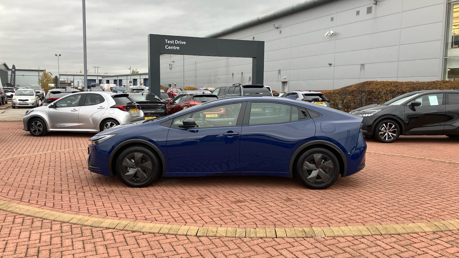 Used Toyota Prius 2025 for sale - 76534295: Photo 17