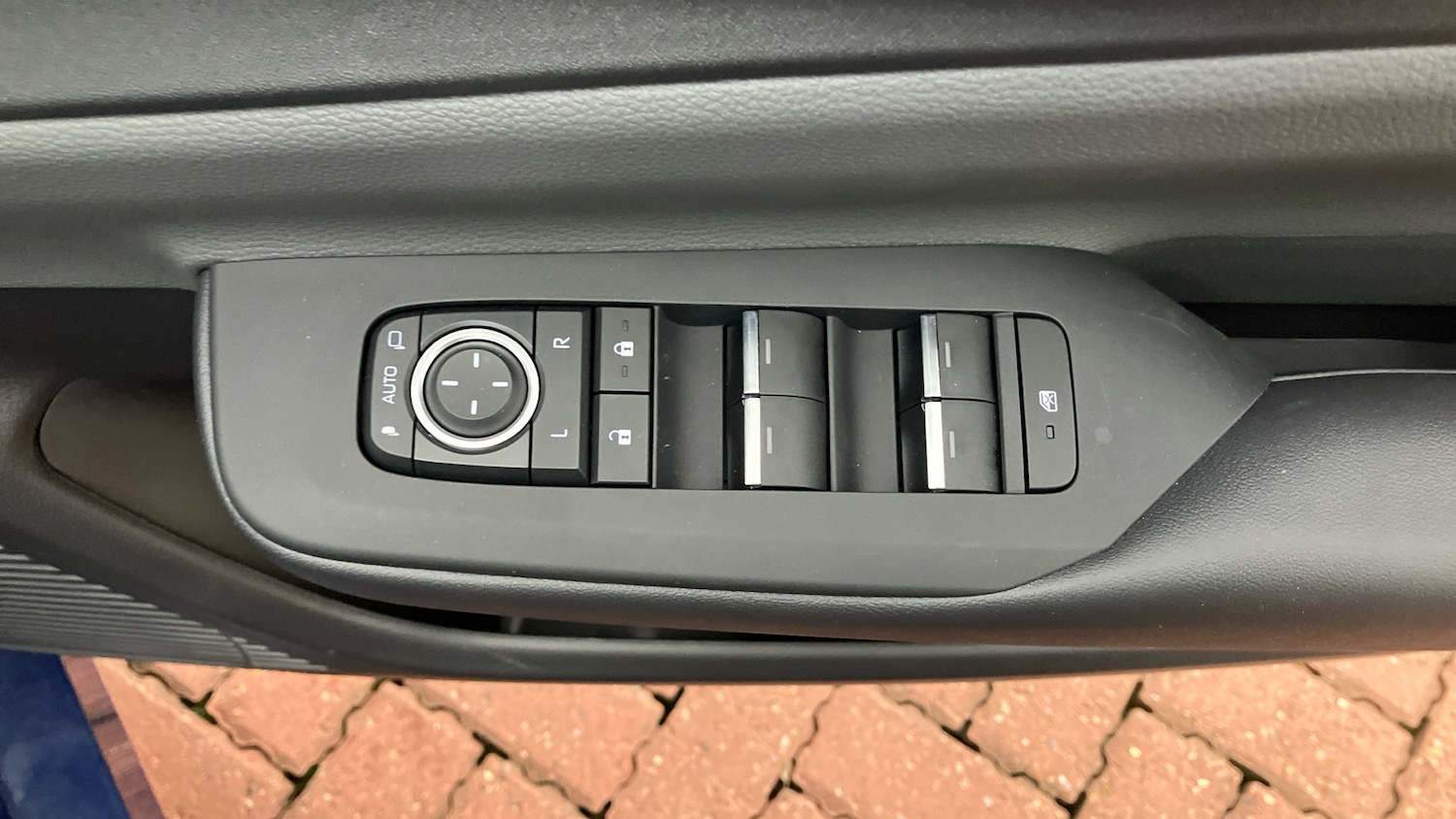 Used Toyota Prius 2025 for sale - 76534295: Photo 40