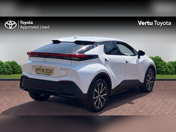 Used Toyota C-HR 2024 for sale - 78802102: Photo