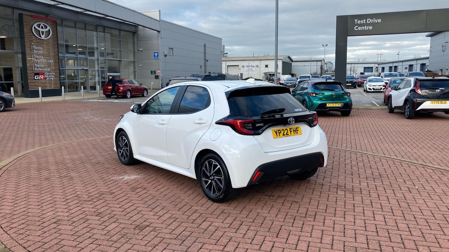 Used Toyota Yaris 2022 for sale - 77086440: Photo 28