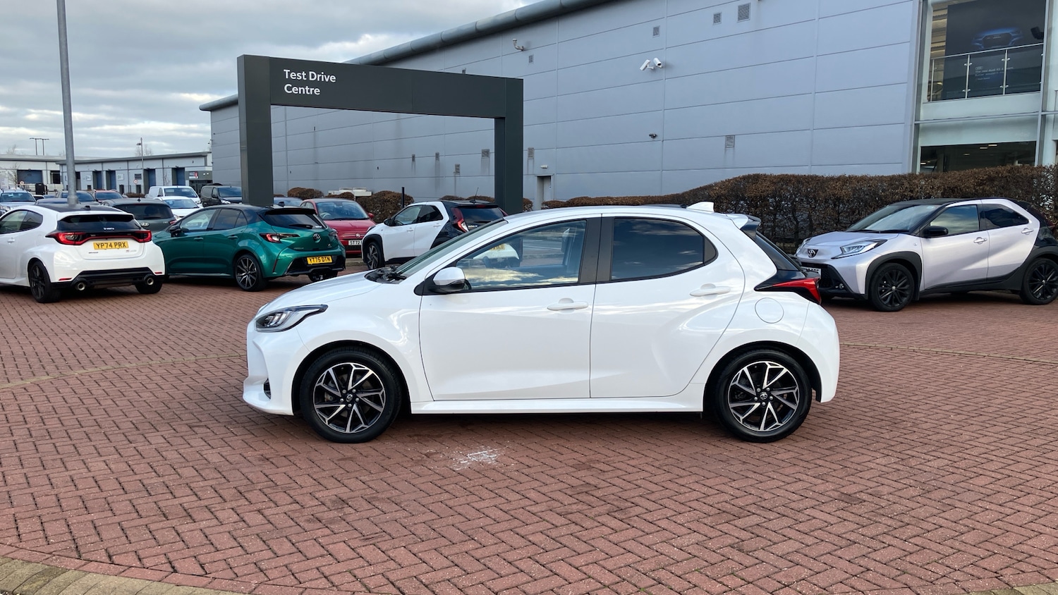 Used Toyota Yaris 2022 for sale - 77086440: Photo 29