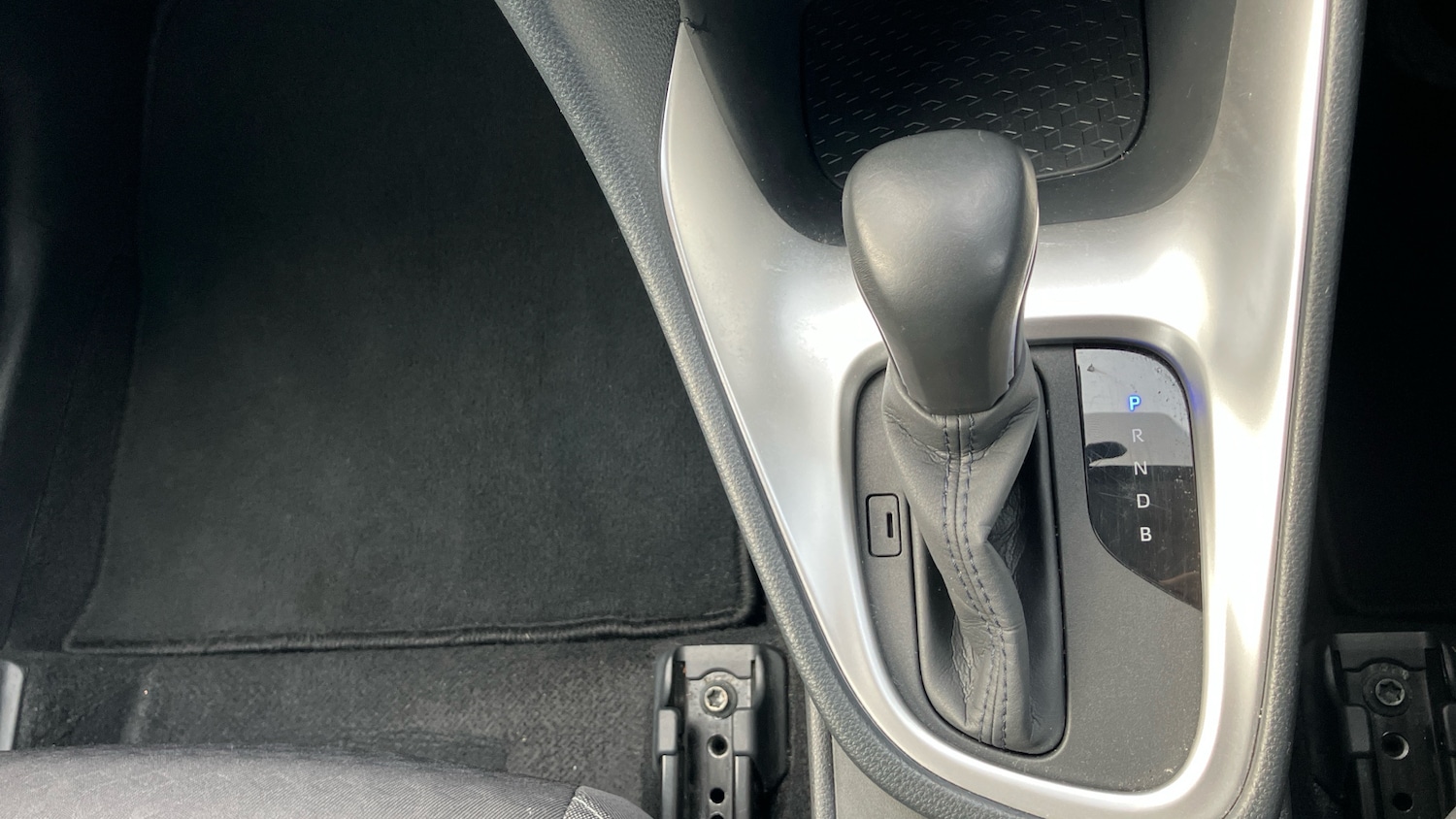 Used Toyota Yaris 2022 for sale - 77086440: Photo 43