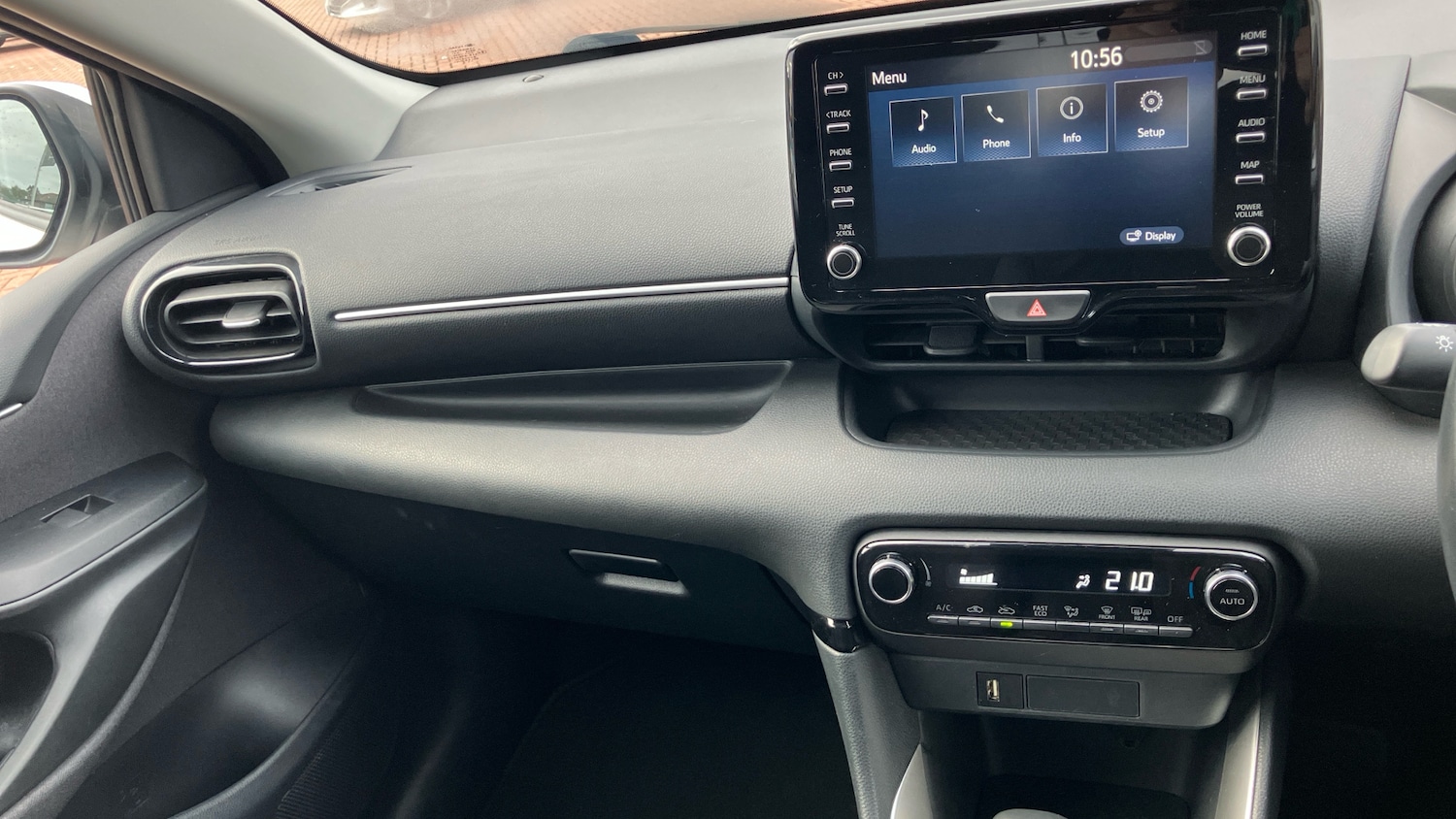 Used Toyota Yaris 2022 for sale - 77086440: Photo 44