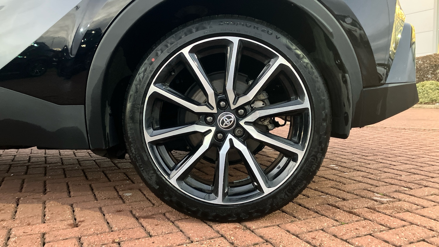 Used Toyota C-HR 2023 for sale - 76859654: Photo 18