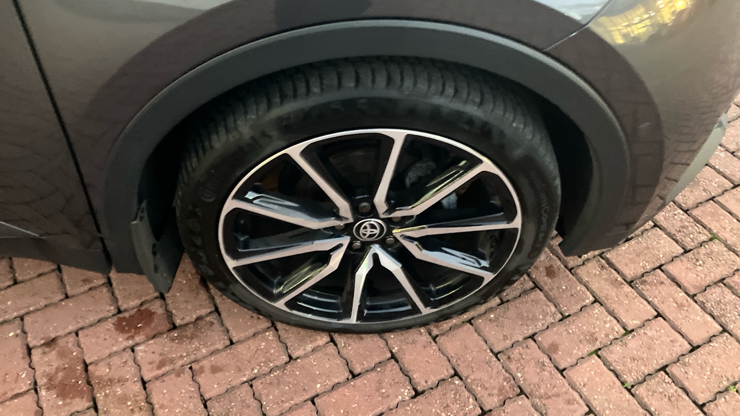 Used Toyota C-HR 2023 for sale - 76859654: Photo 28