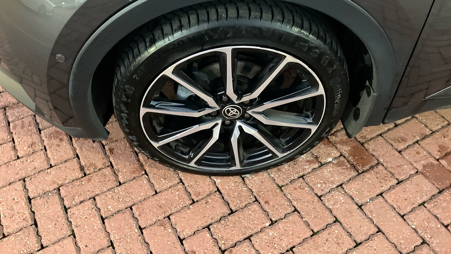 Used Toyota C-HR 2023 for sale - 76859654: Photo 29