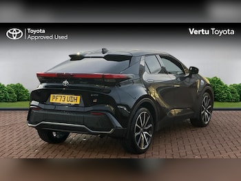 Used Toyota C-HR 2023 for sale - 76859654: Photo