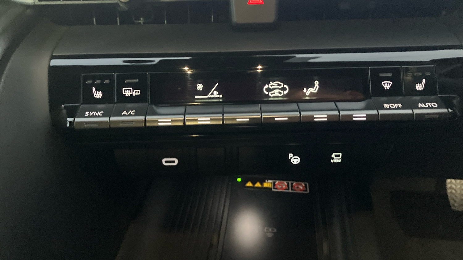 Used Toyota C-HR 2023 for sale - 76859654: Photo 36