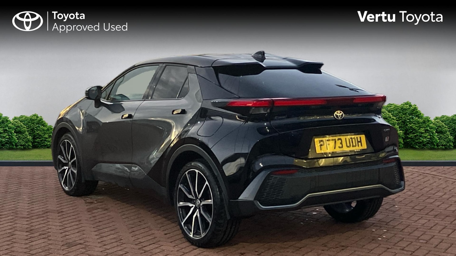 Used Toyota C-HR 2023 for sale - 76859654: Photo 4