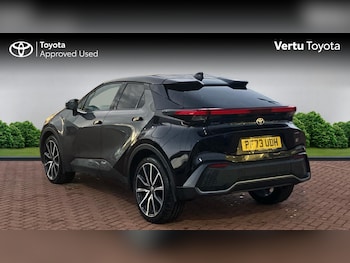 Used Toyota C-HR 2023 for sale - 76859654: Photo