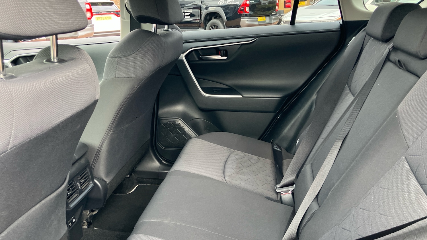 Used Toyota RAV4 2020 for sale - 77690620: Photo 13