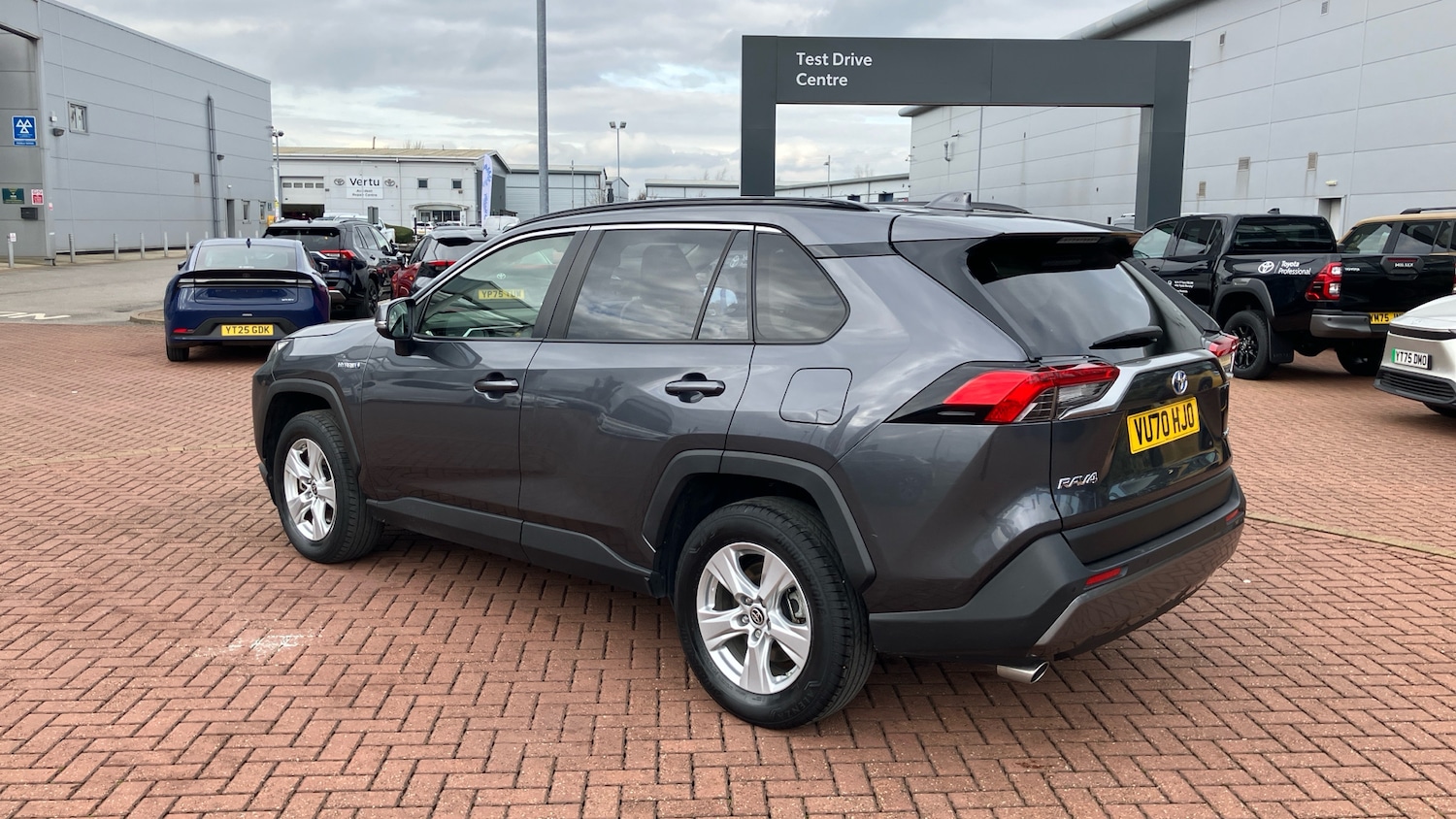 Used Toyota RAV4 2020 for sale - 77690620: Photo 32