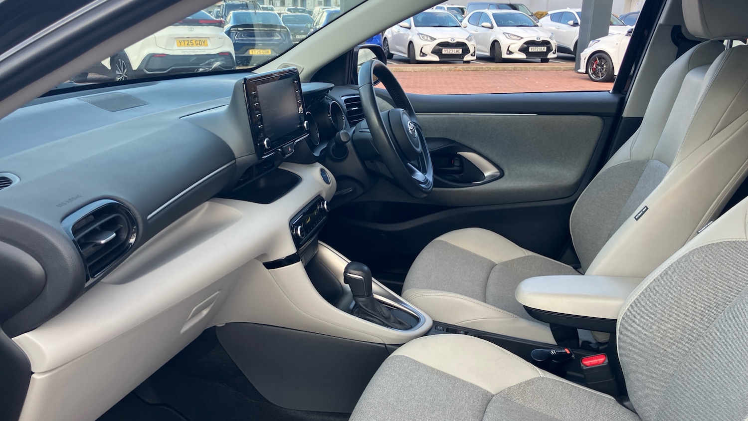 Used Toyota Yaris 2020 for sale - 76449220: Photo 10