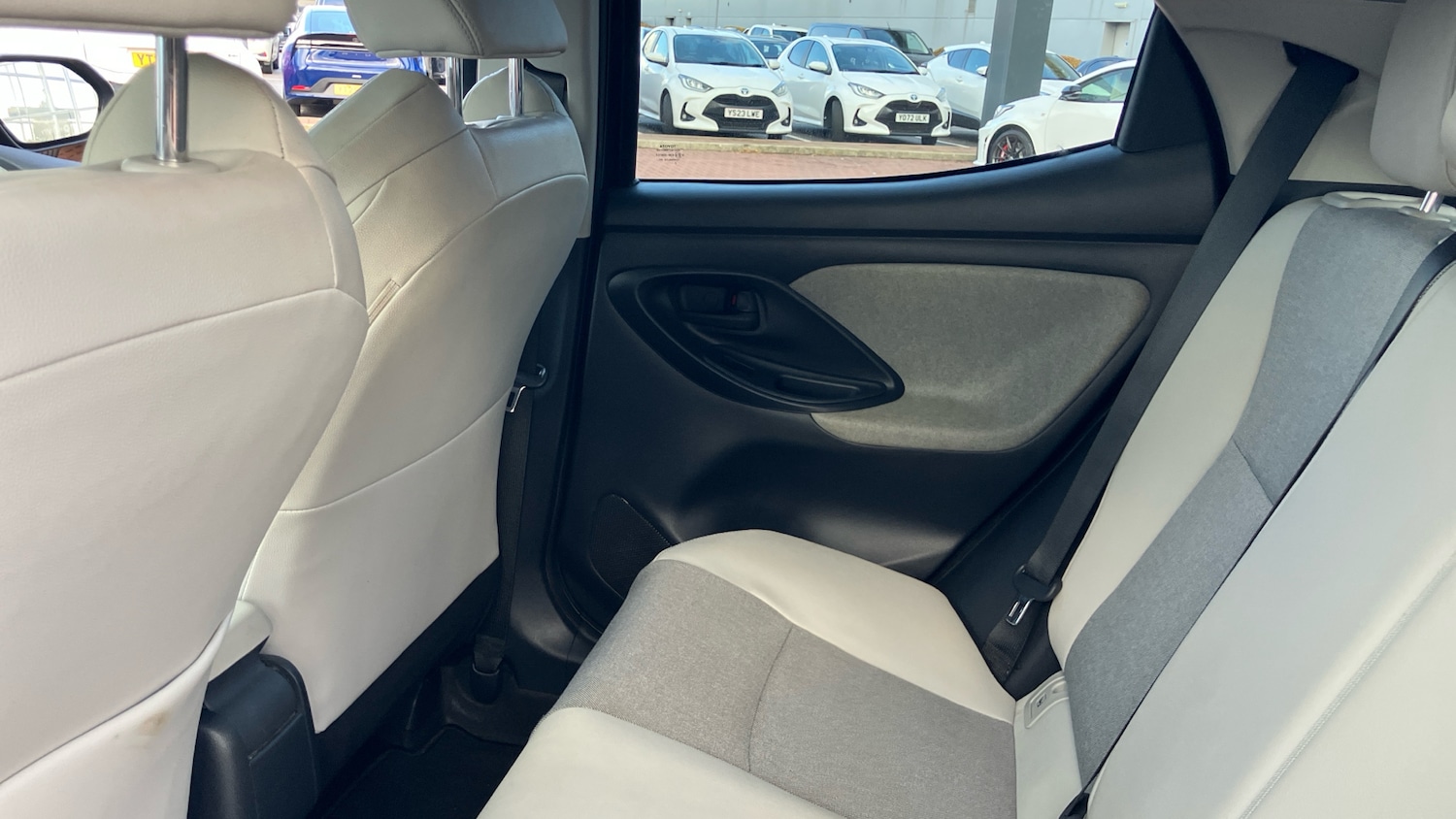 Used Toyota Yaris 2020 for sale - 76449220: Photo 13