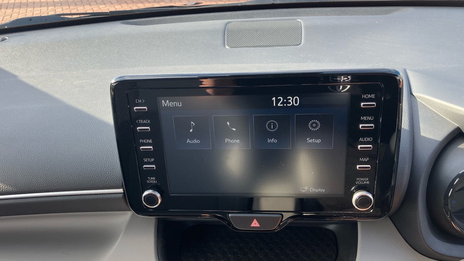 Used Toyota Yaris 2020 for sale - 76449220: Photo 25