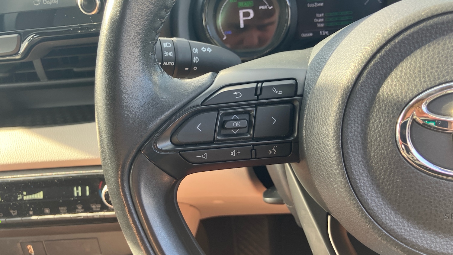 Used Toyota Yaris 2020 for sale - 76449220: Photo 37