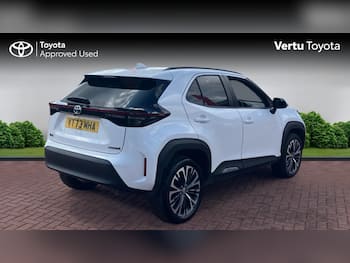 Used Toyota Yaris Cross 2023 for sale - 79703242: Photo