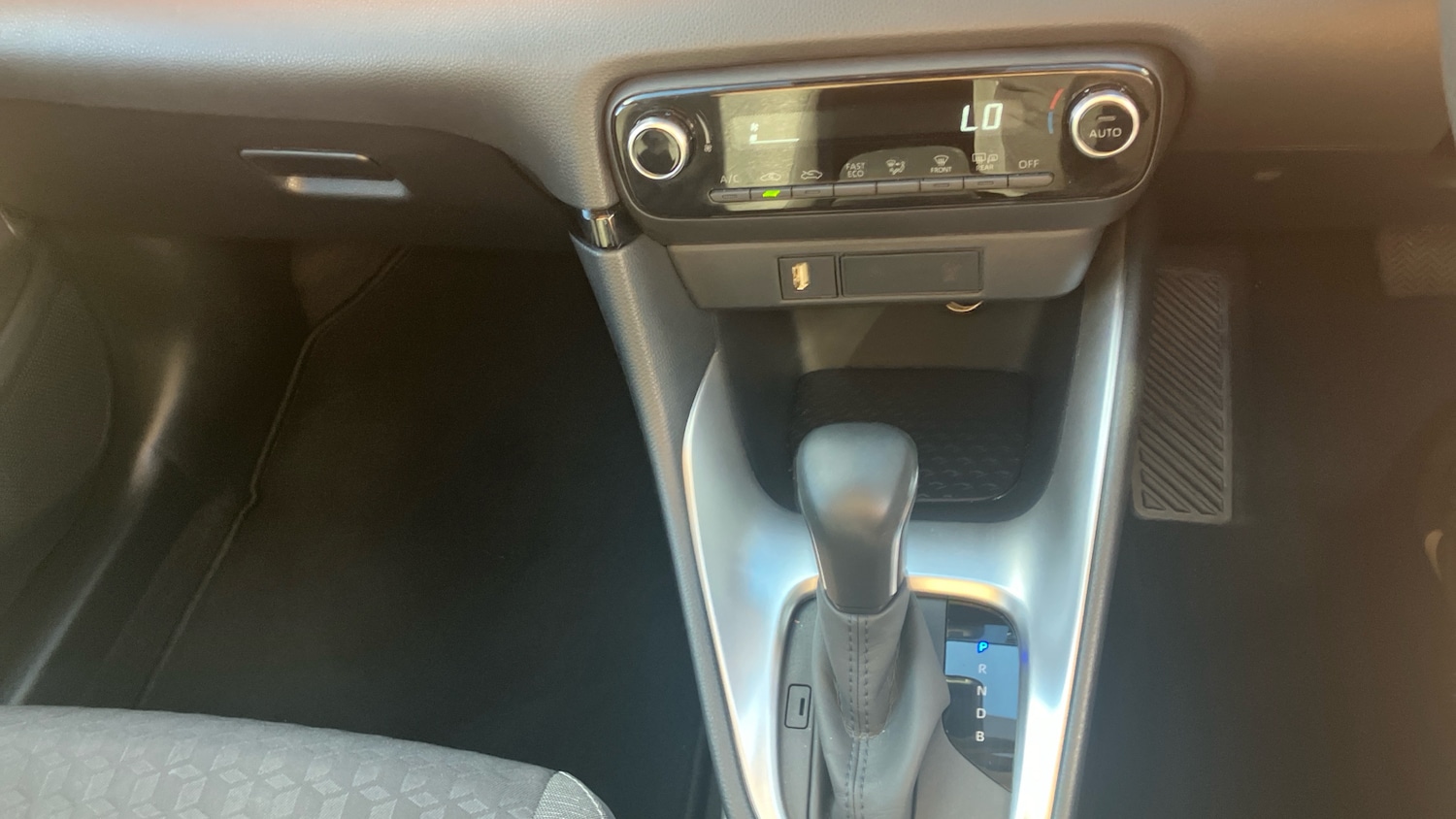 Used Toyota Yaris 2023 for sale - 76005878: Photo 39