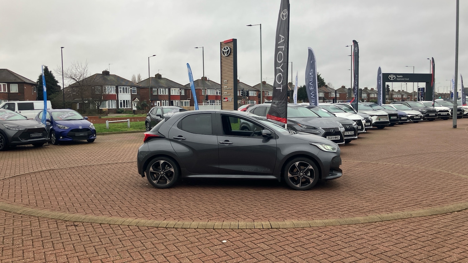 Used Toyota Yaris 2025 for sale - 77777475: Photo 31