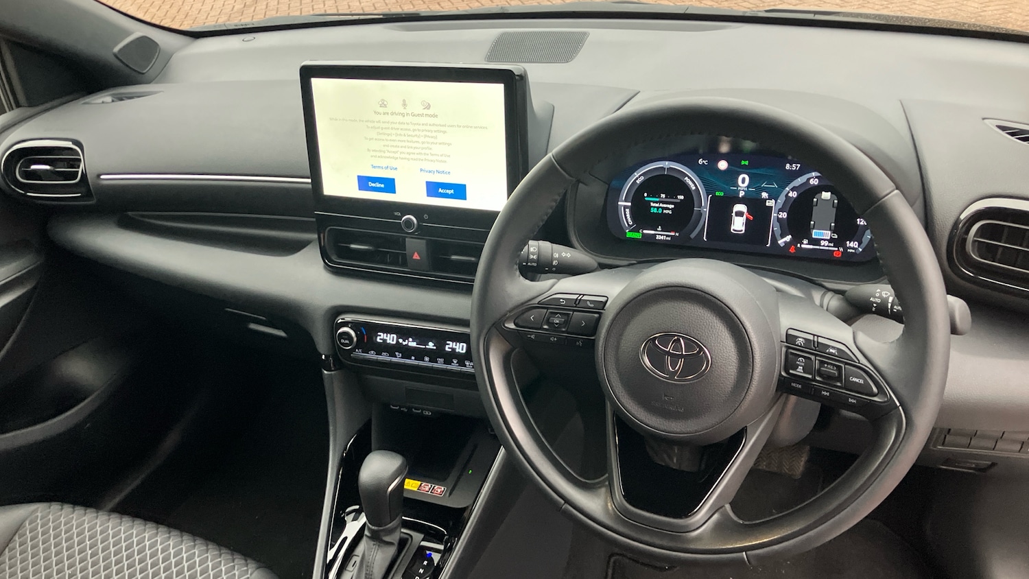 Used Toyota Yaris 2025 for sale - 77777475: Photo 5