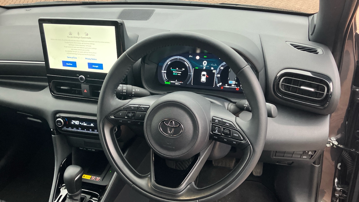 Used Toyota Yaris 2025 for sale - 77777475: Photo 6