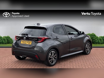 Used Toyota Yaris 2022 for sale - 75549942: Photo