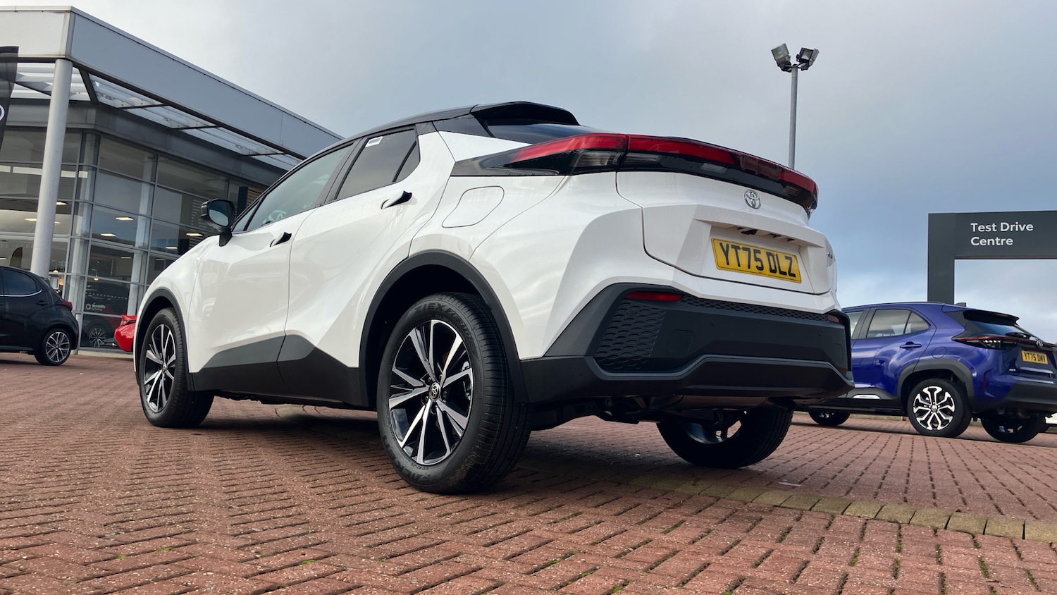 Used Toyota C-HR 2025 for sale - 76907657: Photo 21